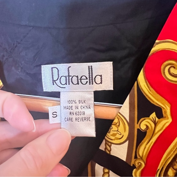 VINTAGE | Rafaella 90s red silk equestrian style vest - Picture 4 of 8